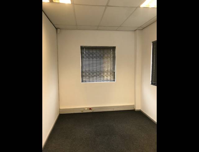 645M² OFFICE TO LET IN SPRINGFIELD